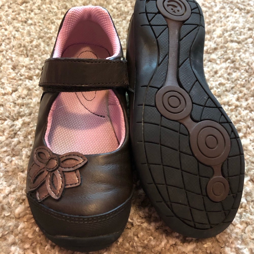 Toddler brown Mary Janes